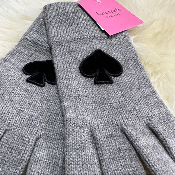 NEW Kate Spade New York Flocked Spade Gloves Gray Touchscreen friendly - Picture 2 of 5
